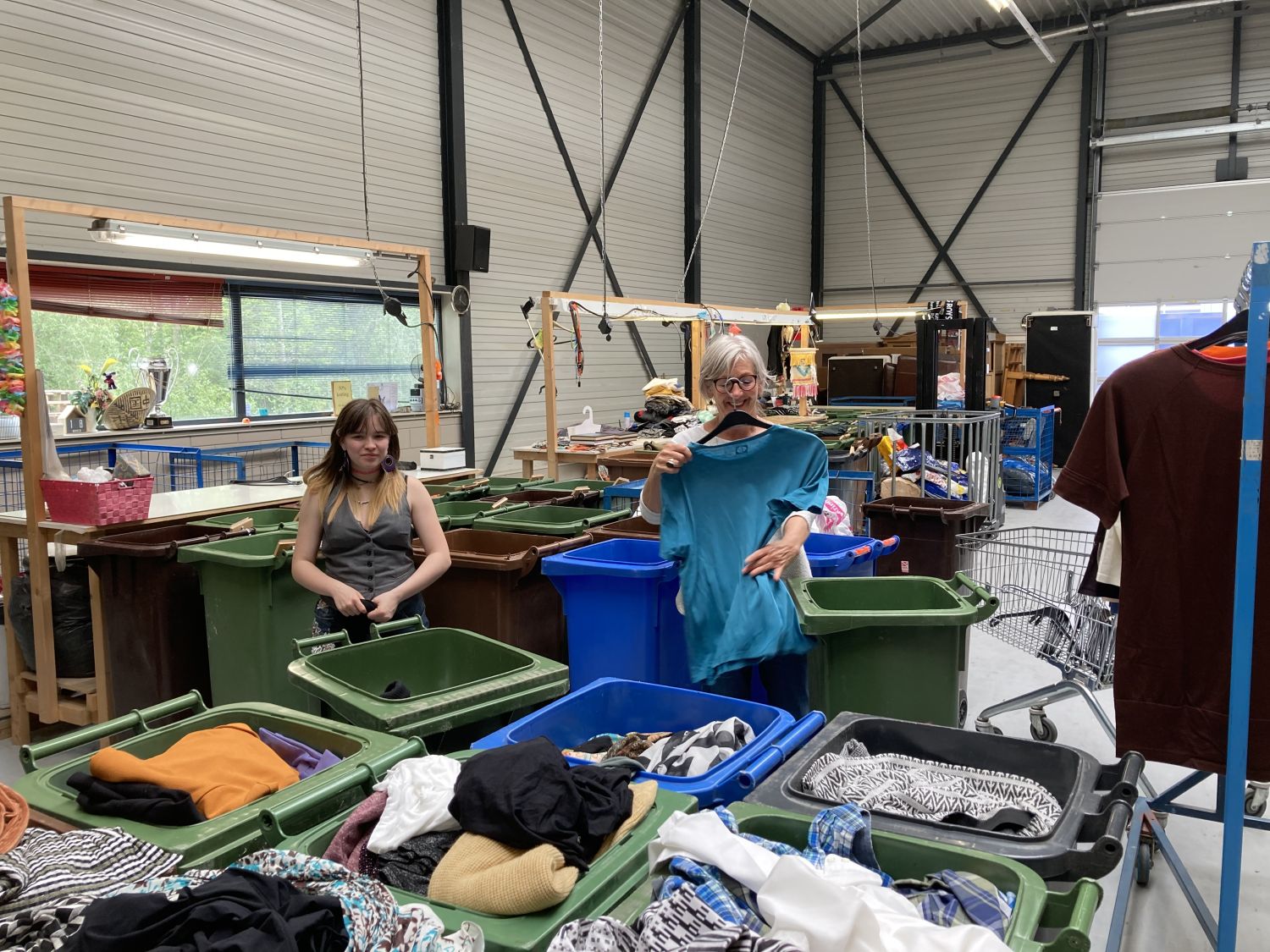 Bijna 800 leerlingen uit West-Friesland doen op 13 maart 2026 mee aan NLdoet via hun Maatschappelijke Stage.