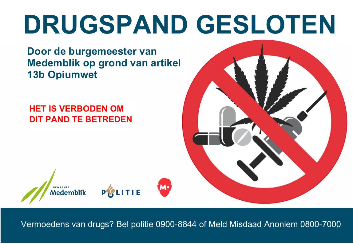 Politie en gemeente sluiten een pand in Lambertschaag na de vondst van een grote hennepkwekerij.