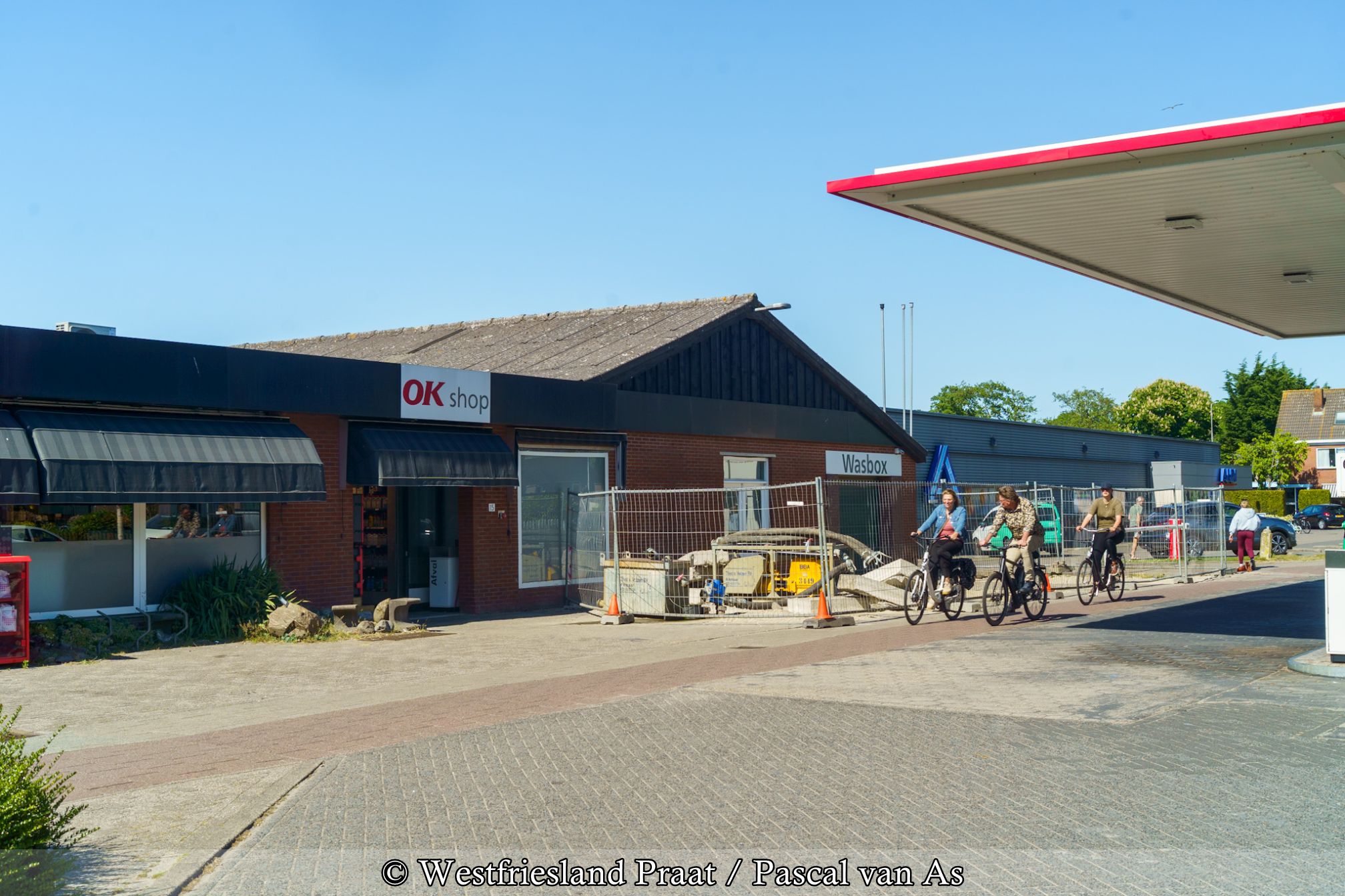 Medemblikker dumpt illegaal 40 liter olie bij OK-tankstation