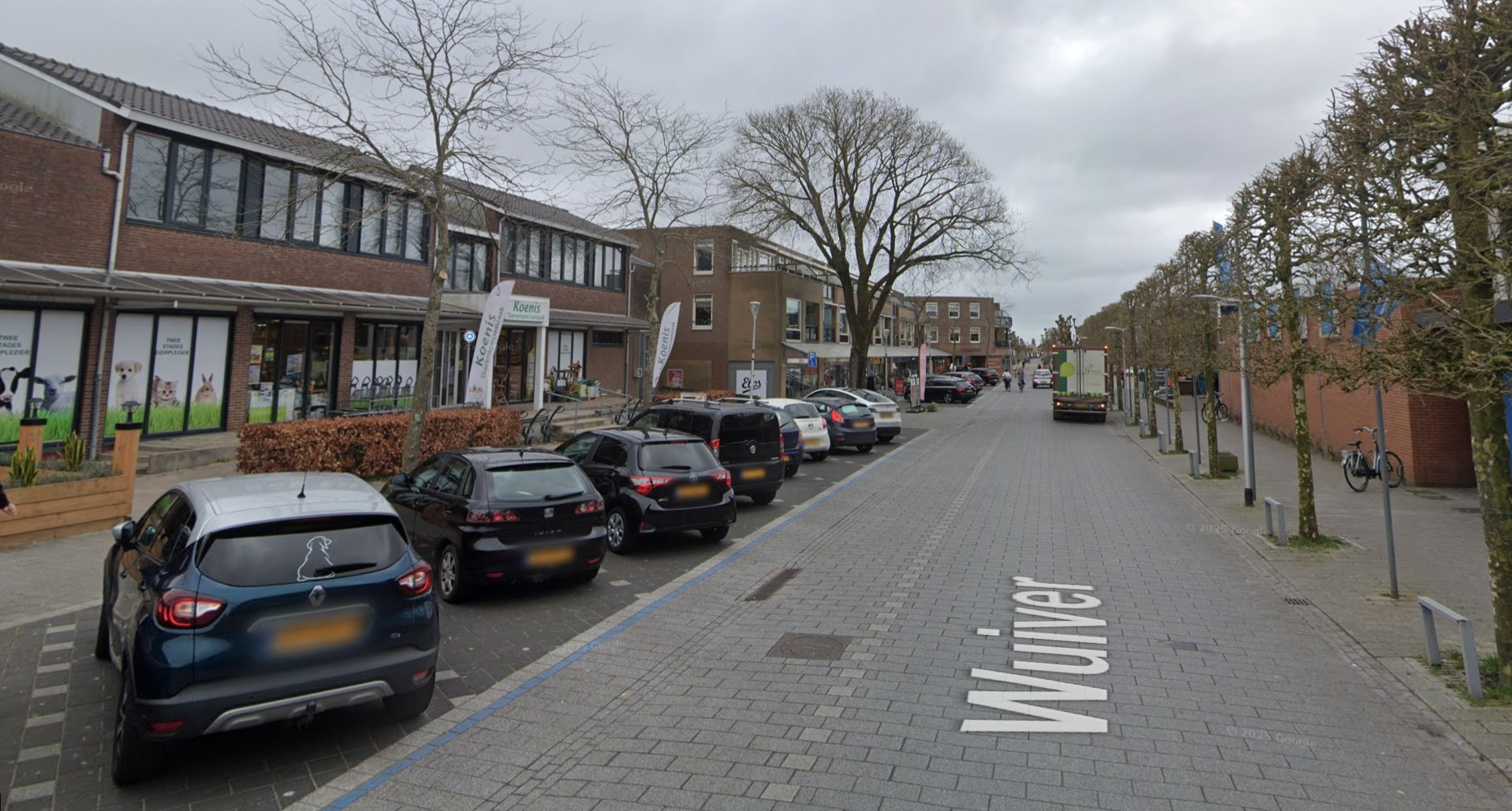 Raadsvergadering gemeente Opmeer waarin de Nota Parkeernormen 2025 wordt vastgesteld, als nieuw kader voor parkeren en ruimtelijke ontwikkeling.