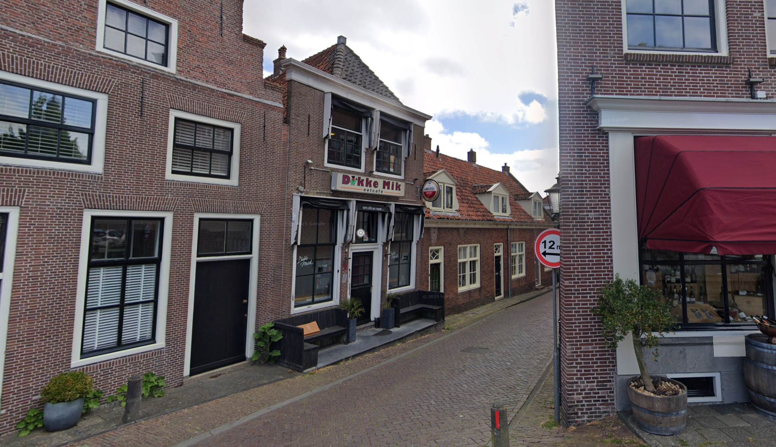 Voormalig restaurant Dikke Mik in Enkhuizen dat woonhuis wordt