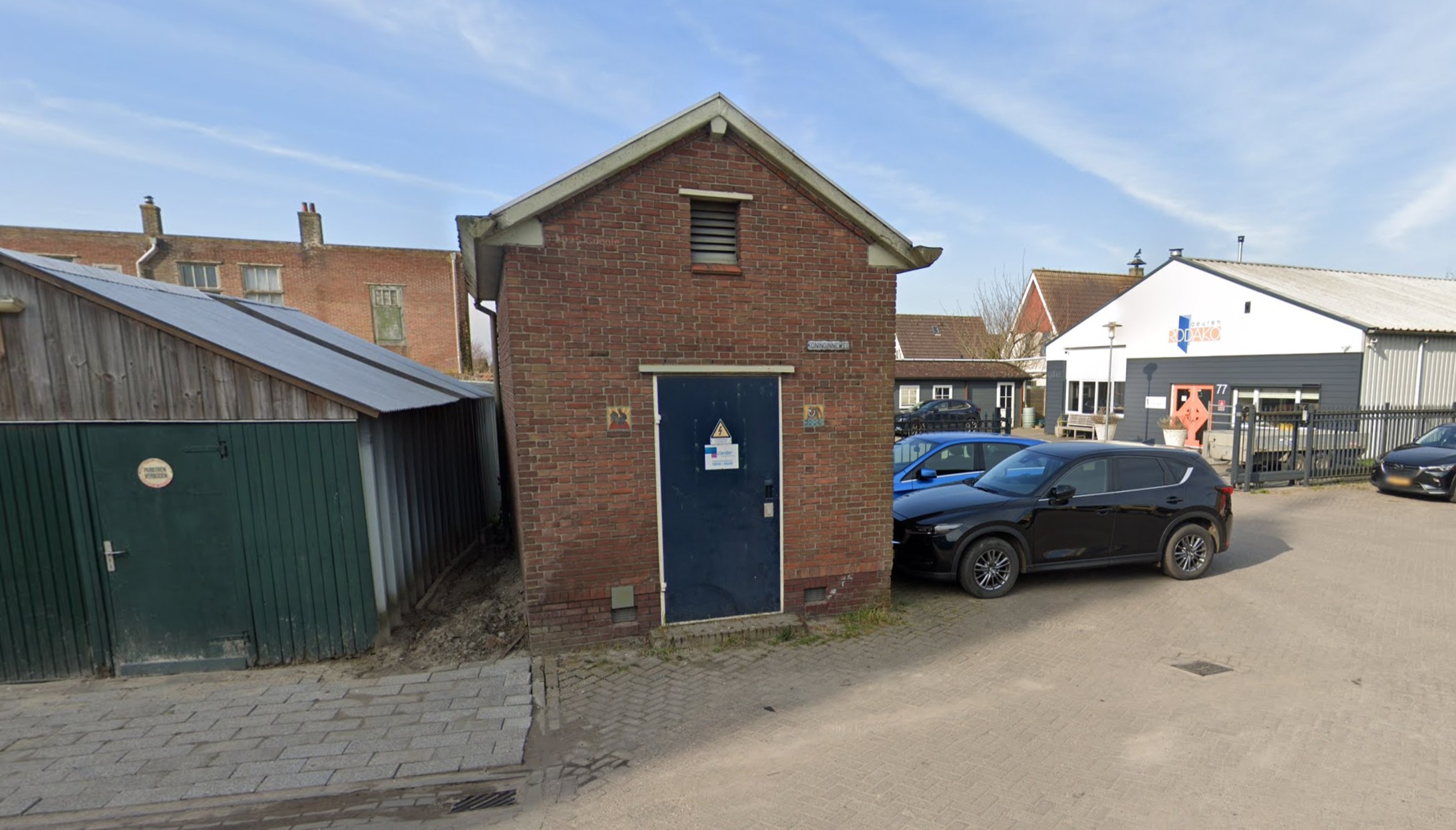 Luchtfoto van Koninginneweg in Opmeer met locatie nieuw trafo gebouw