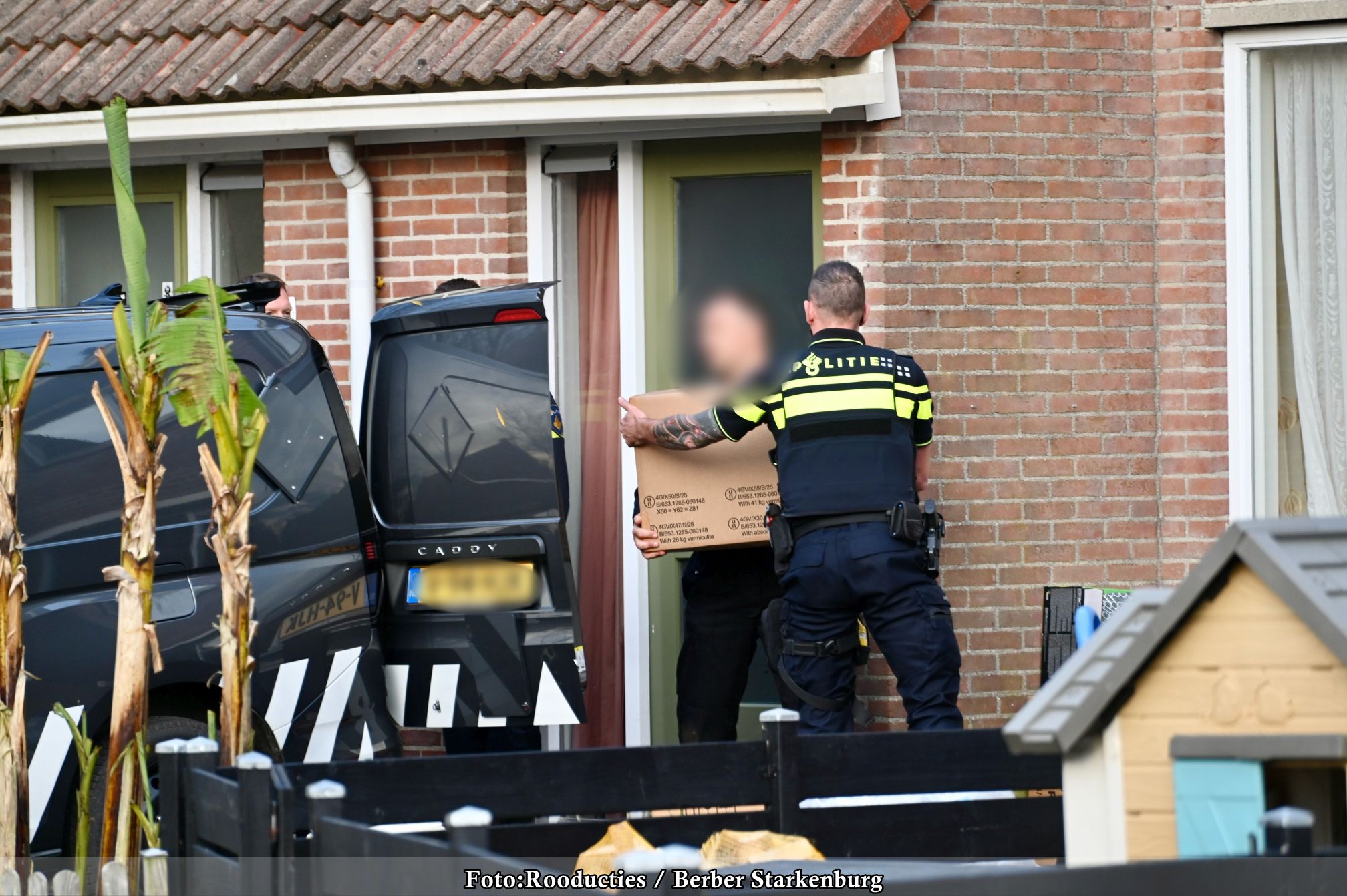 Onderzoek naar juridische gevolgen en straffen bij bezit van illegaal zwaar vuurwerk in Nederland