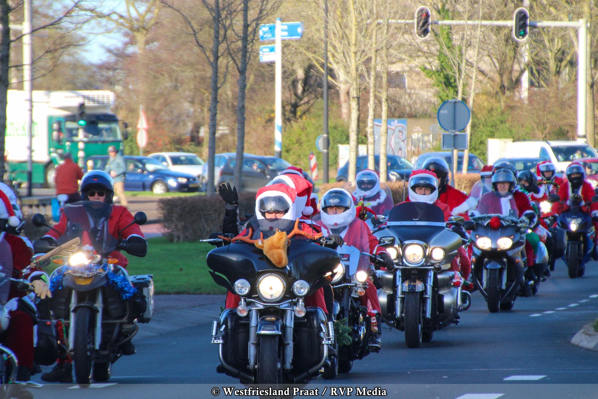 Santa Máxima-motortocht brengt Noord-Holland samen