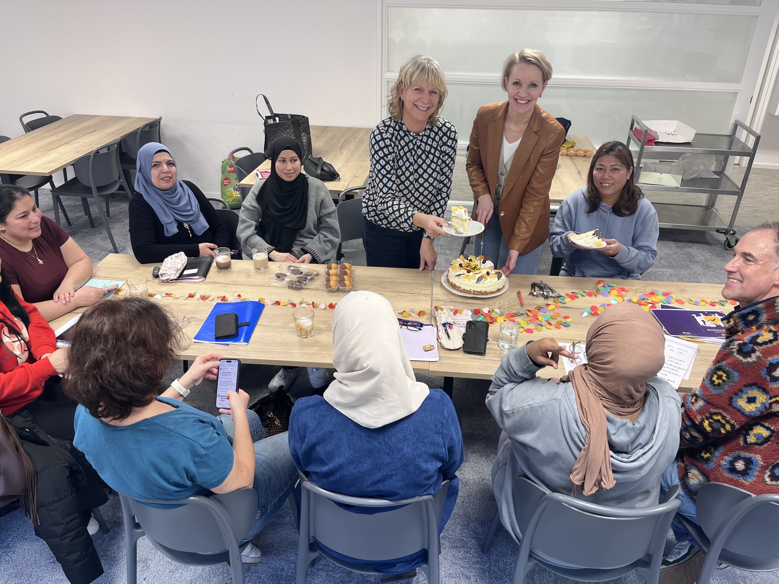Directeuren Taalhuis Westfriesland en WerkSaam ondertekenen samenwerking