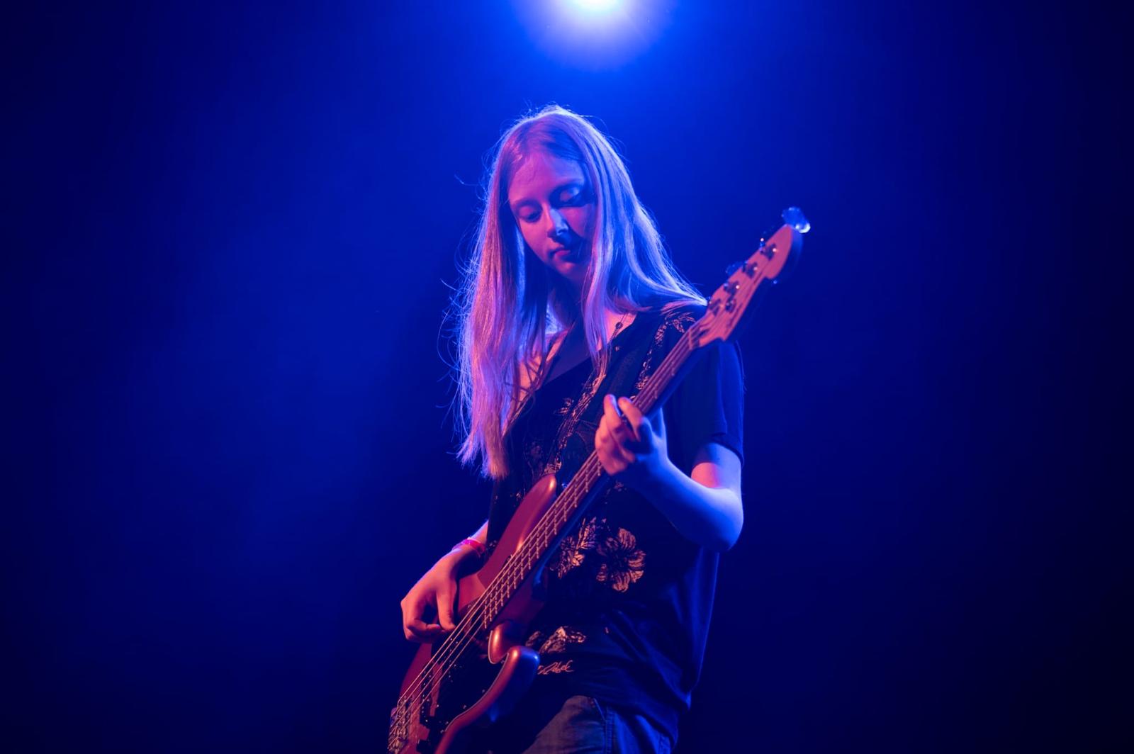 Optredens van leerlingen tijdens Dijkeravond 2026 in Schouwburg Het Park