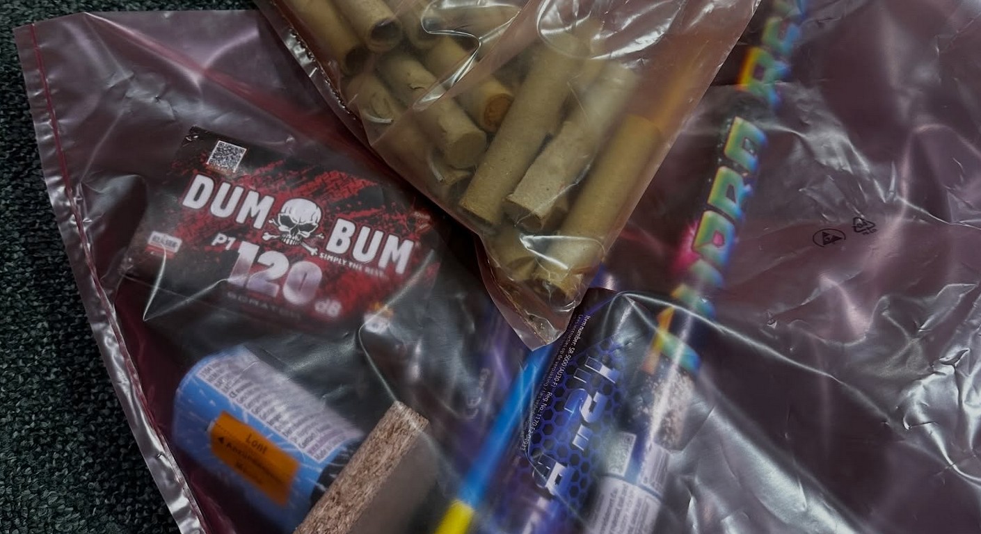 Politie en handhaving controleren vuurwerk in West-Friesland tijdens jaarwisseling