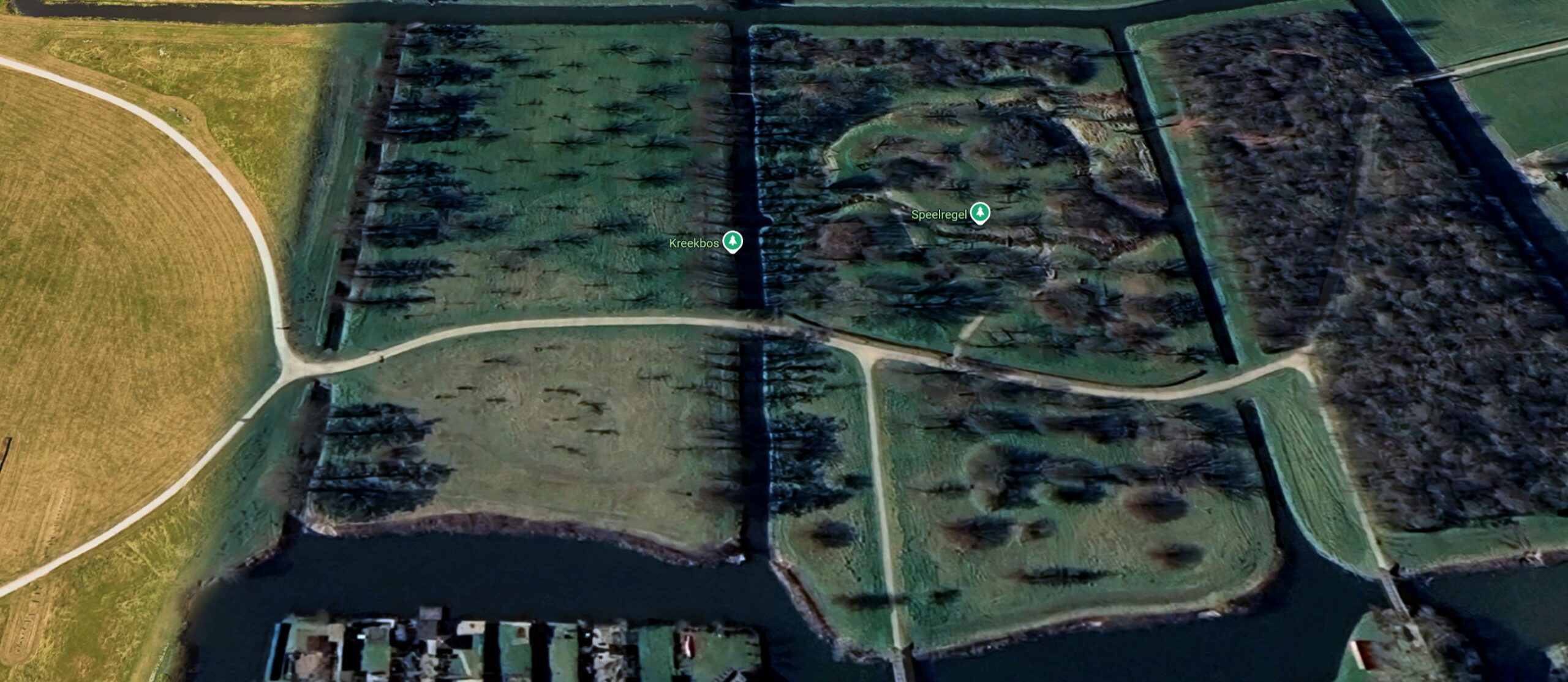 Nieuw geplaatst bord bij een hondenlosloopgebied in de gemeente Medemblik