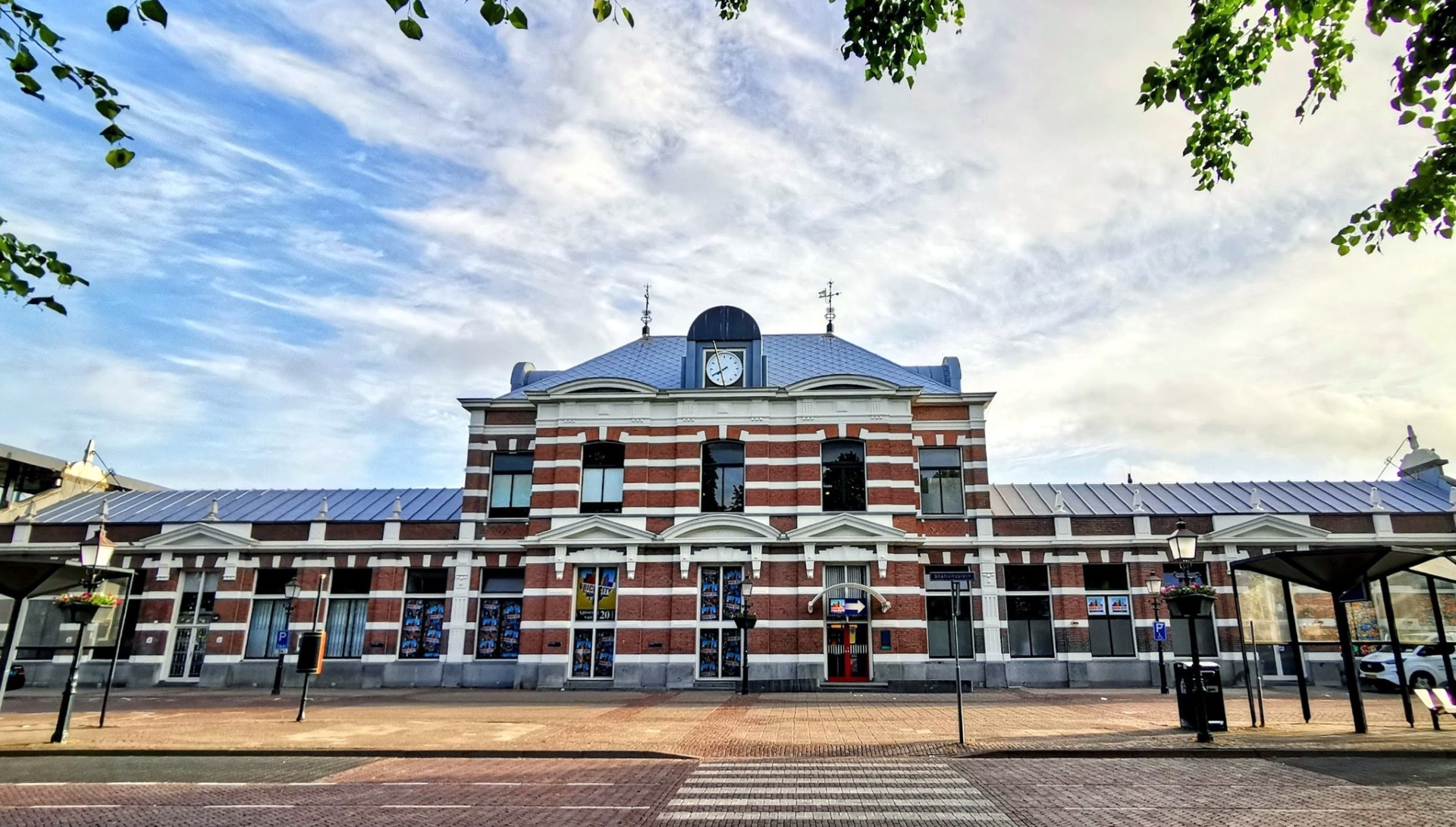 Brick City LEGO bouwen in stationshal Hoorn CS