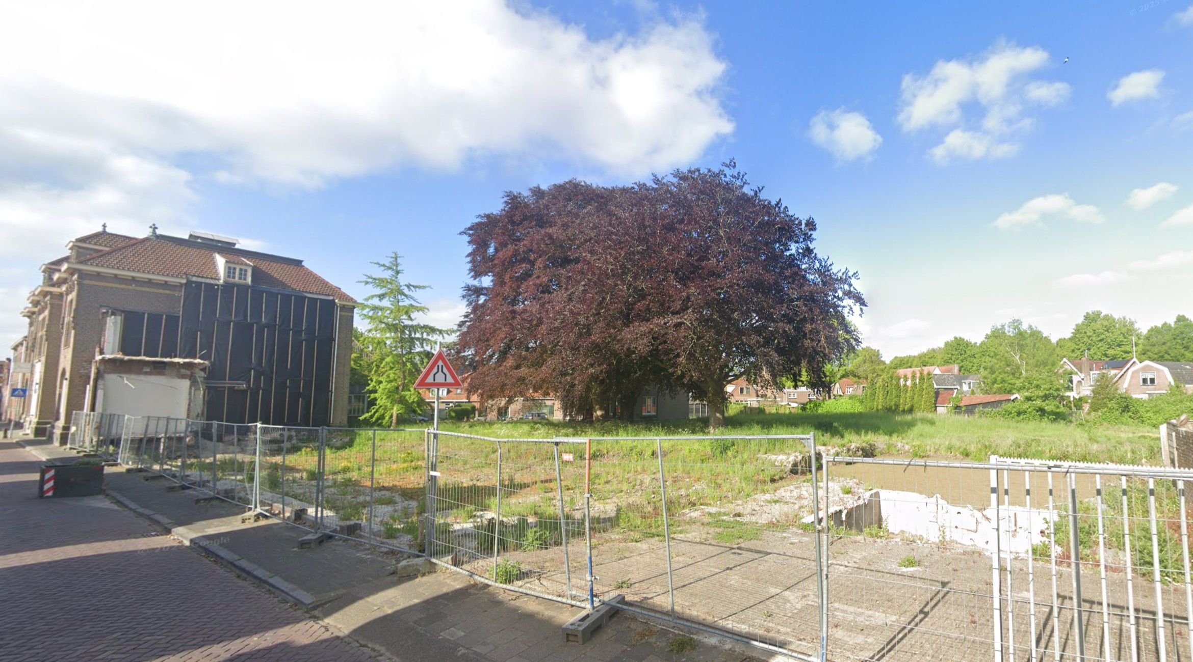 Voormalig Snouck van Loosen Ziekenhuis en omliggende bebouwing in Enkhuizen