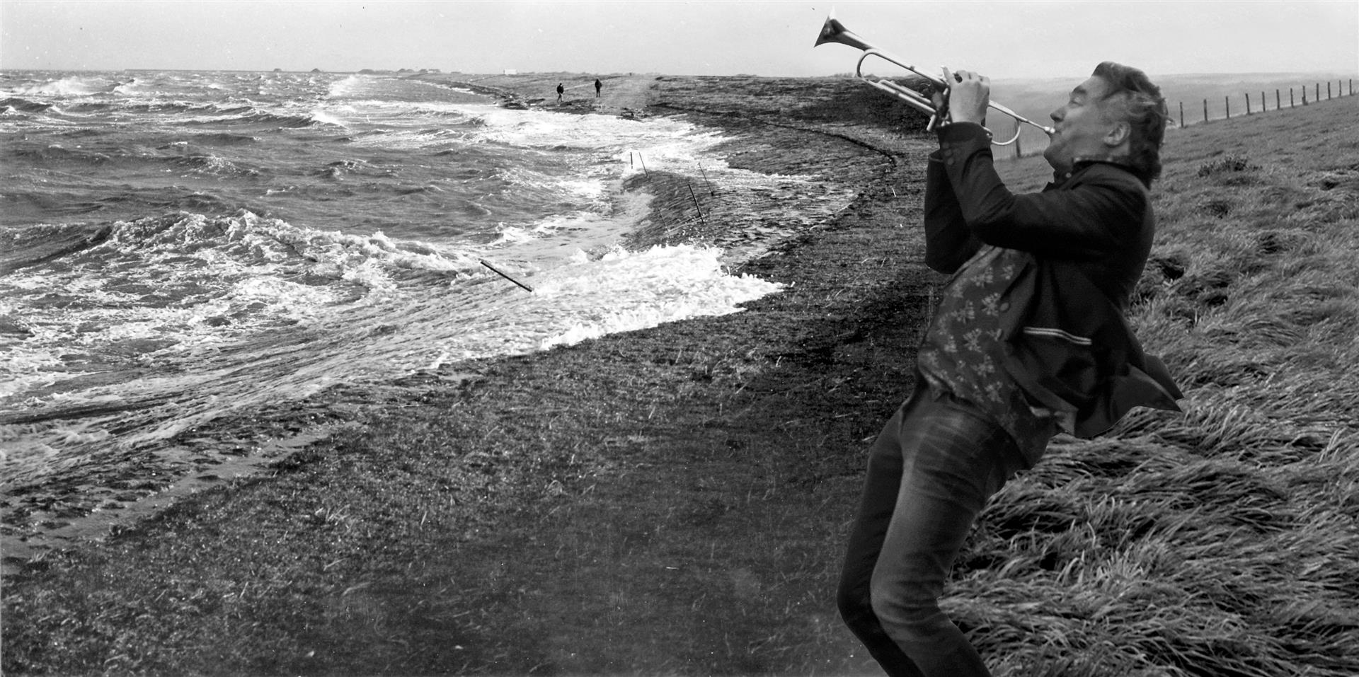 Jeroen Zijlstra tijdens een concert in Theaterkerk Hemels in Twisk