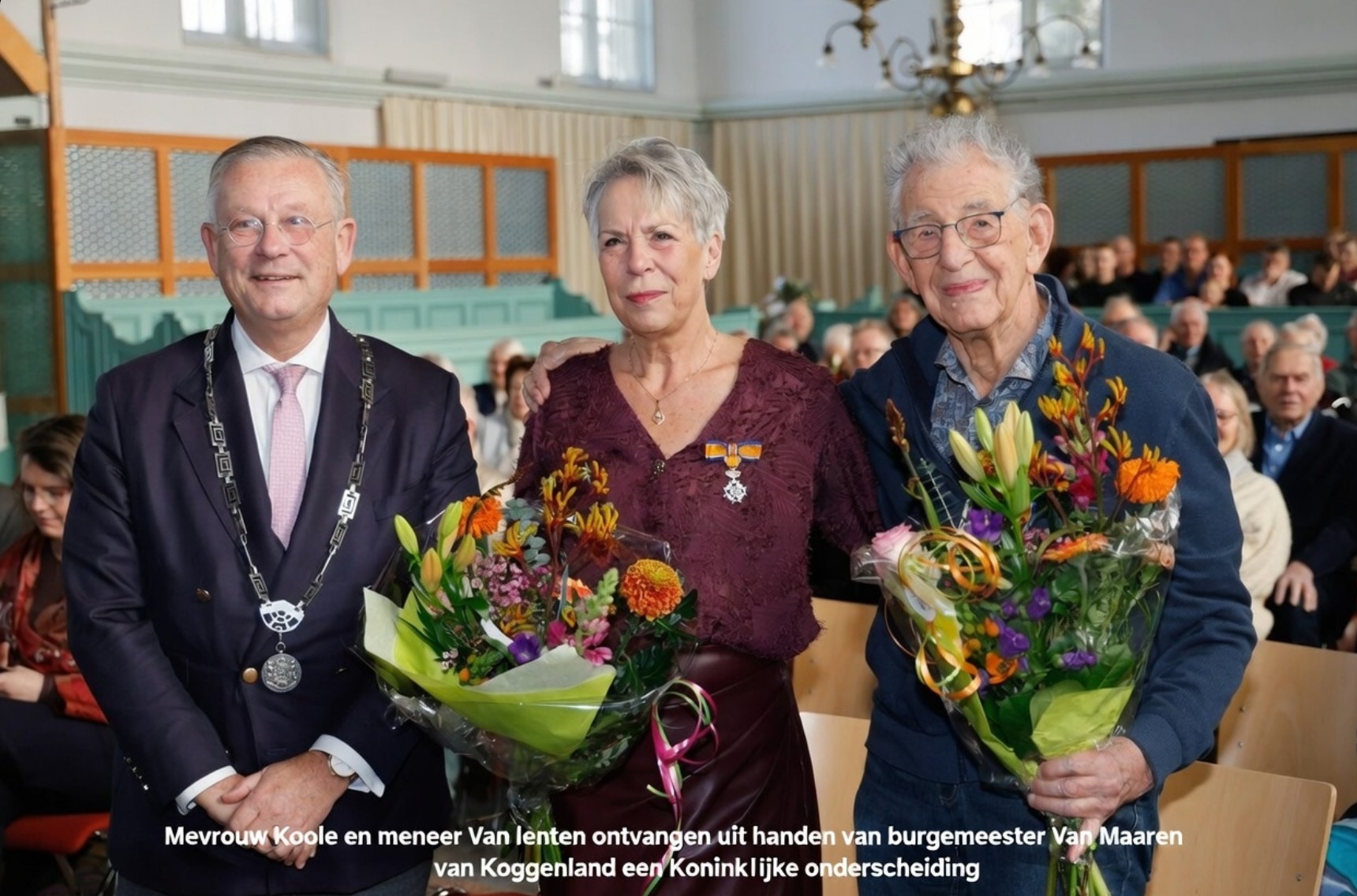 Uitreiking Koninklijke onderscheiding in de Berkhouter Kerk aan twee vrijwilligers