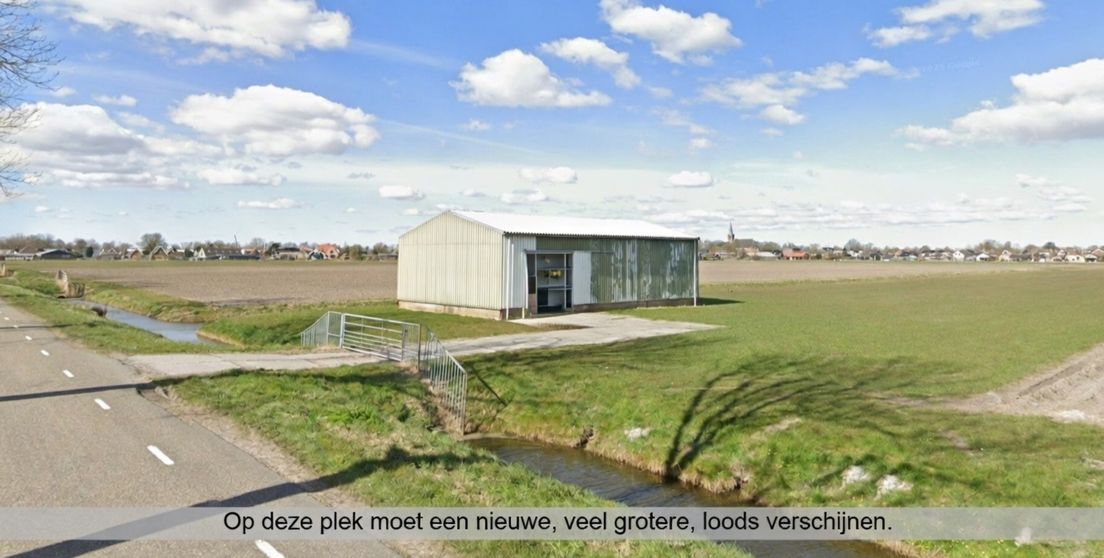 Gemeentehuis Koggenland waar vragen over vergunning loods Hensbroek zijn beantwoord