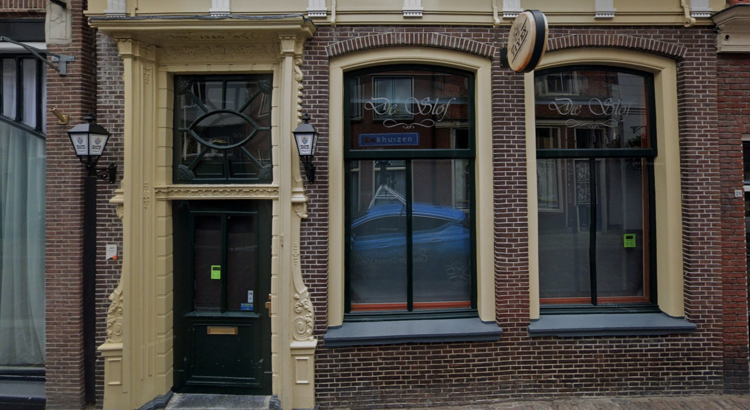 Voormalige horecagelegenheid De Slof aan de Westerstraat 28 in Enkhuizen