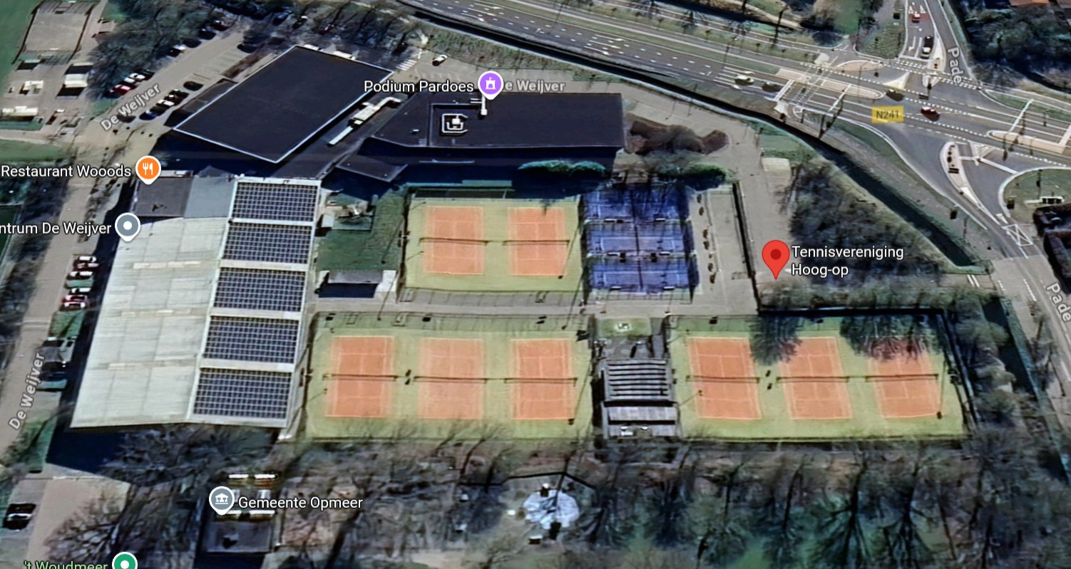 Padelbanen bij tennisvereniging Hoog-op Opmeer