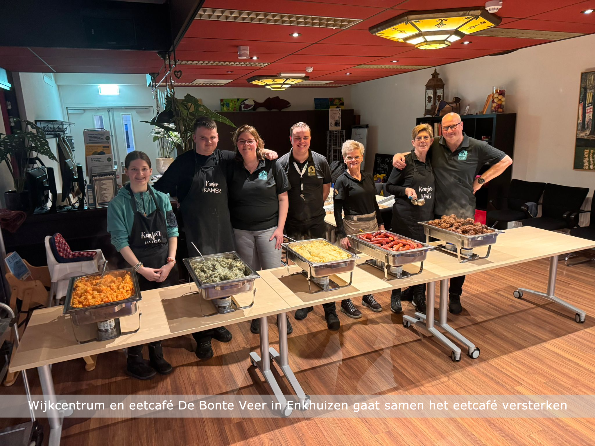 Wijkcentrum en eetcafé De Bonte Veer in Enkhuizen, ontmoetingsplek voor buurtbewoners.