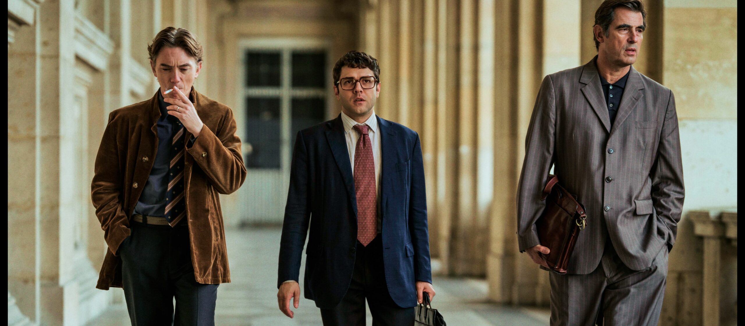 Poster van de film La Grande Arche (2025) met beeld van de iconische kubus in La Défense.