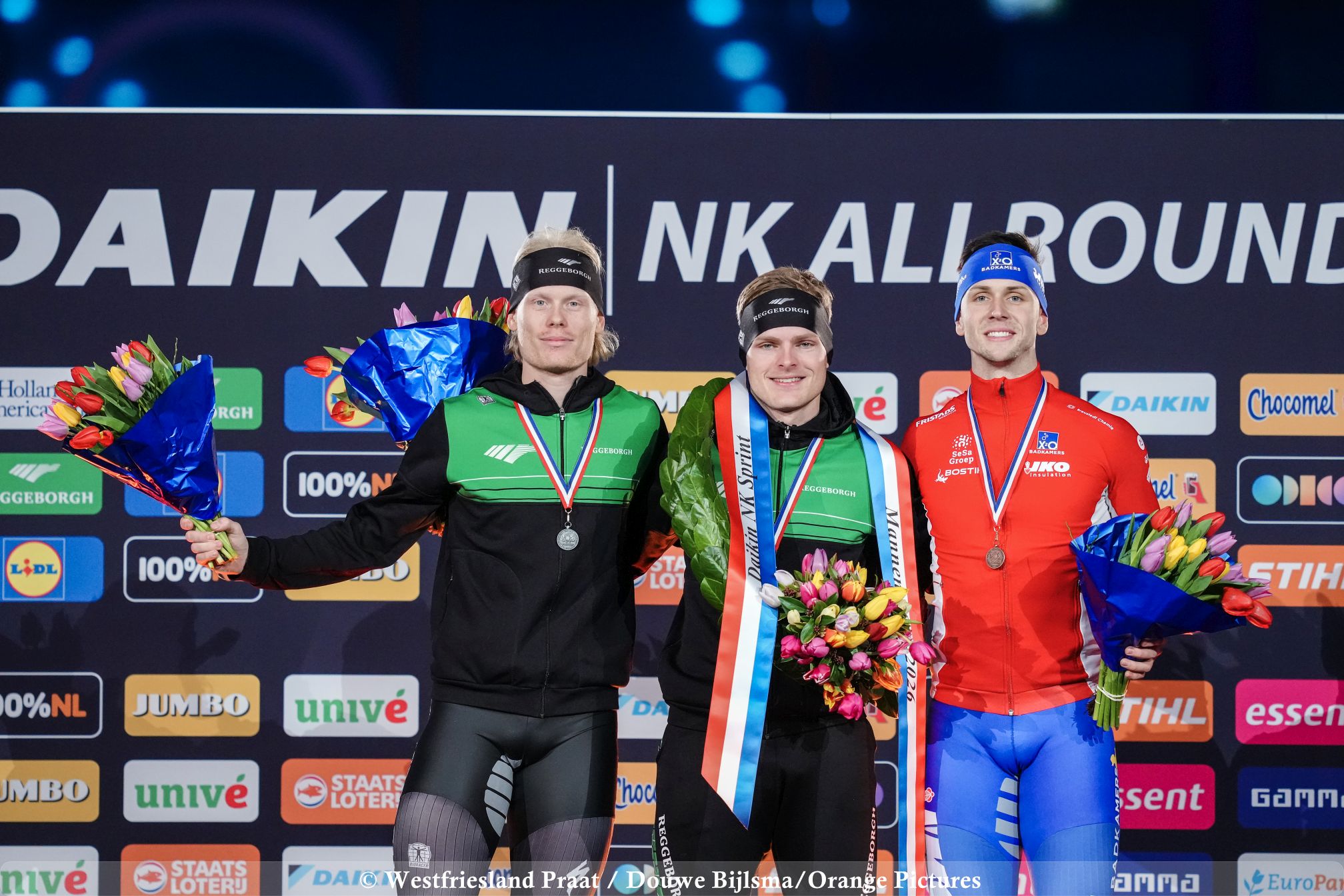 Janno Botman in actie tijdens een sprintwedstrijd op het ijs van Thialf in Heerenveen.