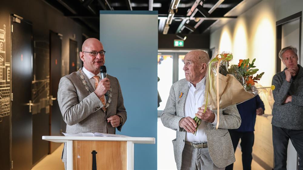 Lintje voor stoomexpert Gerrit Jan van Eijk in Medemblik