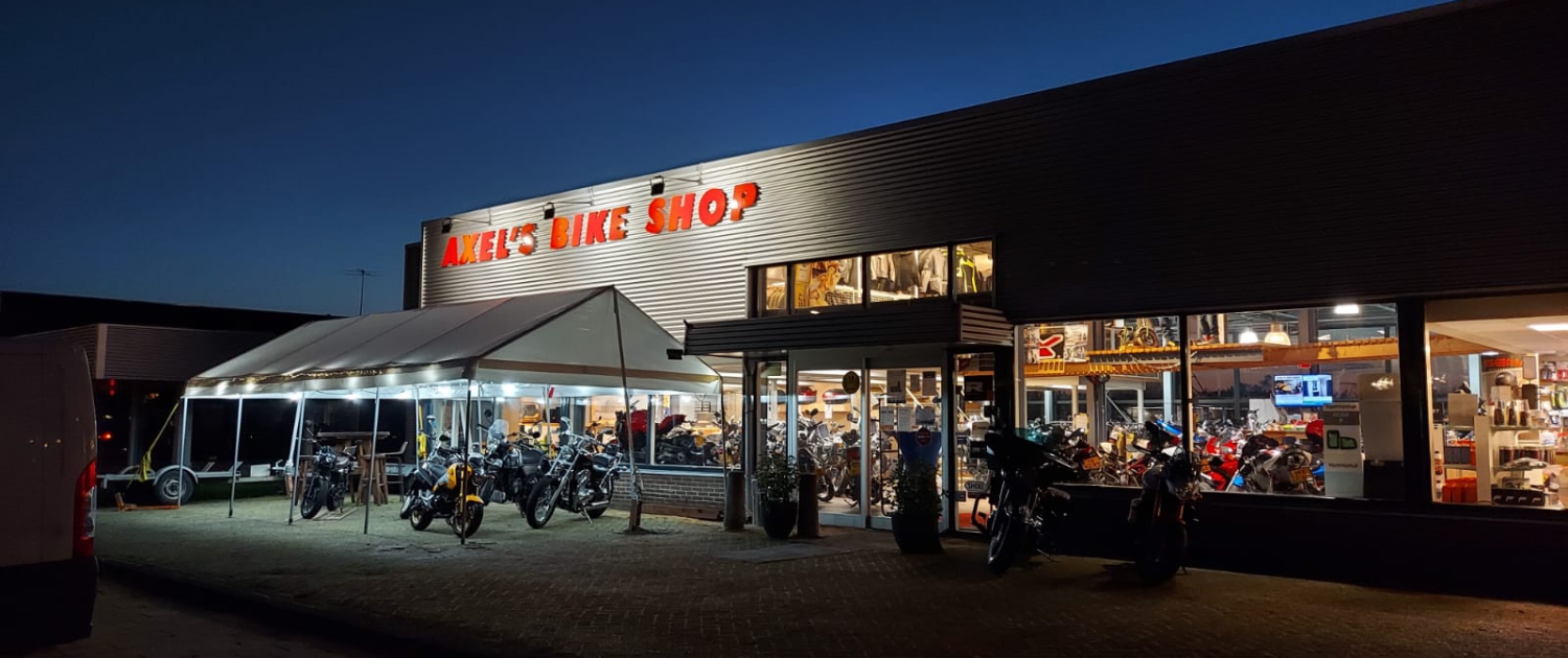 Gevel van Axel's Bike Shop in Heerhugowaard na het uitgesproken faillissement van de winkel