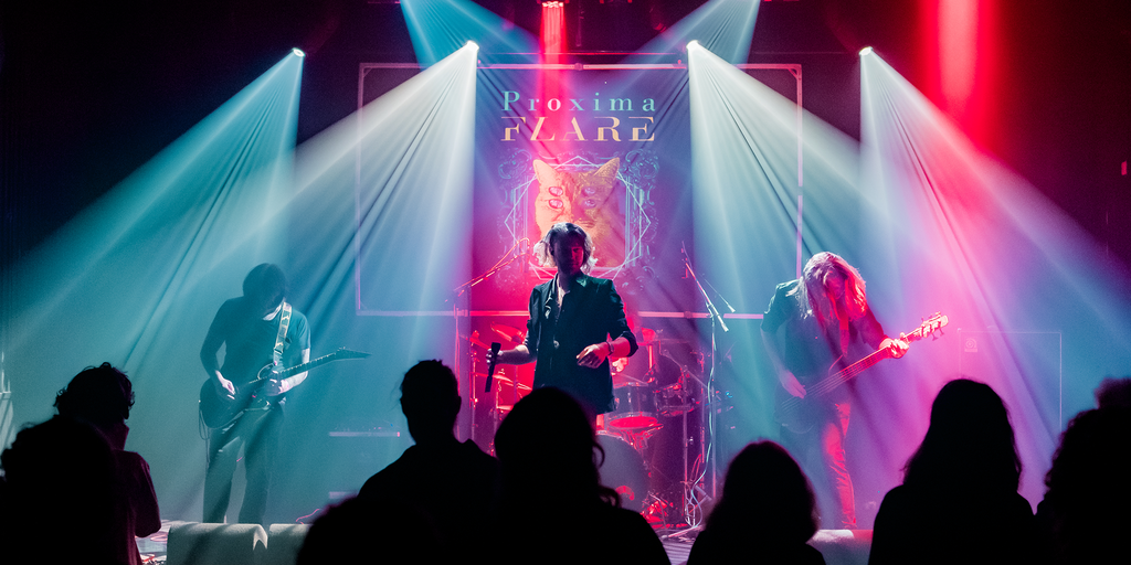 Optredende bands tijdens Donderpop met soul, singer-songwriter en metal op één podium.