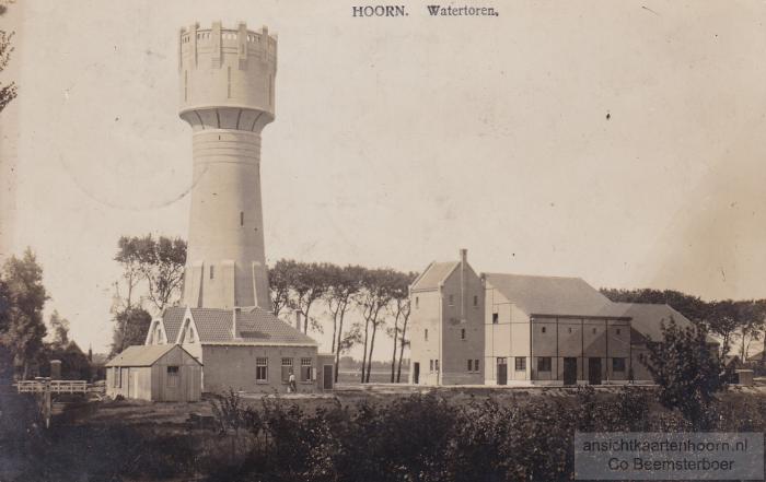 Historische watertoren van Hoorn die vroeger het stadsbeeld bepaalde.