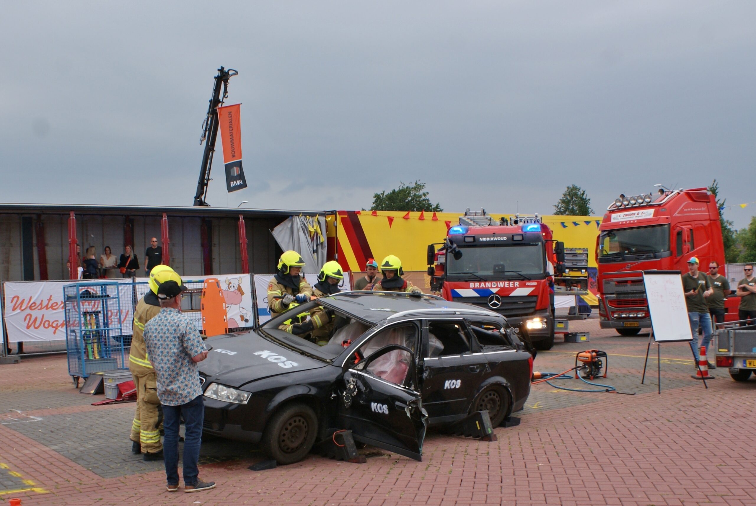 Knock-Out Show 1e Pinksterdag bij De Dres in Nibbixwoud