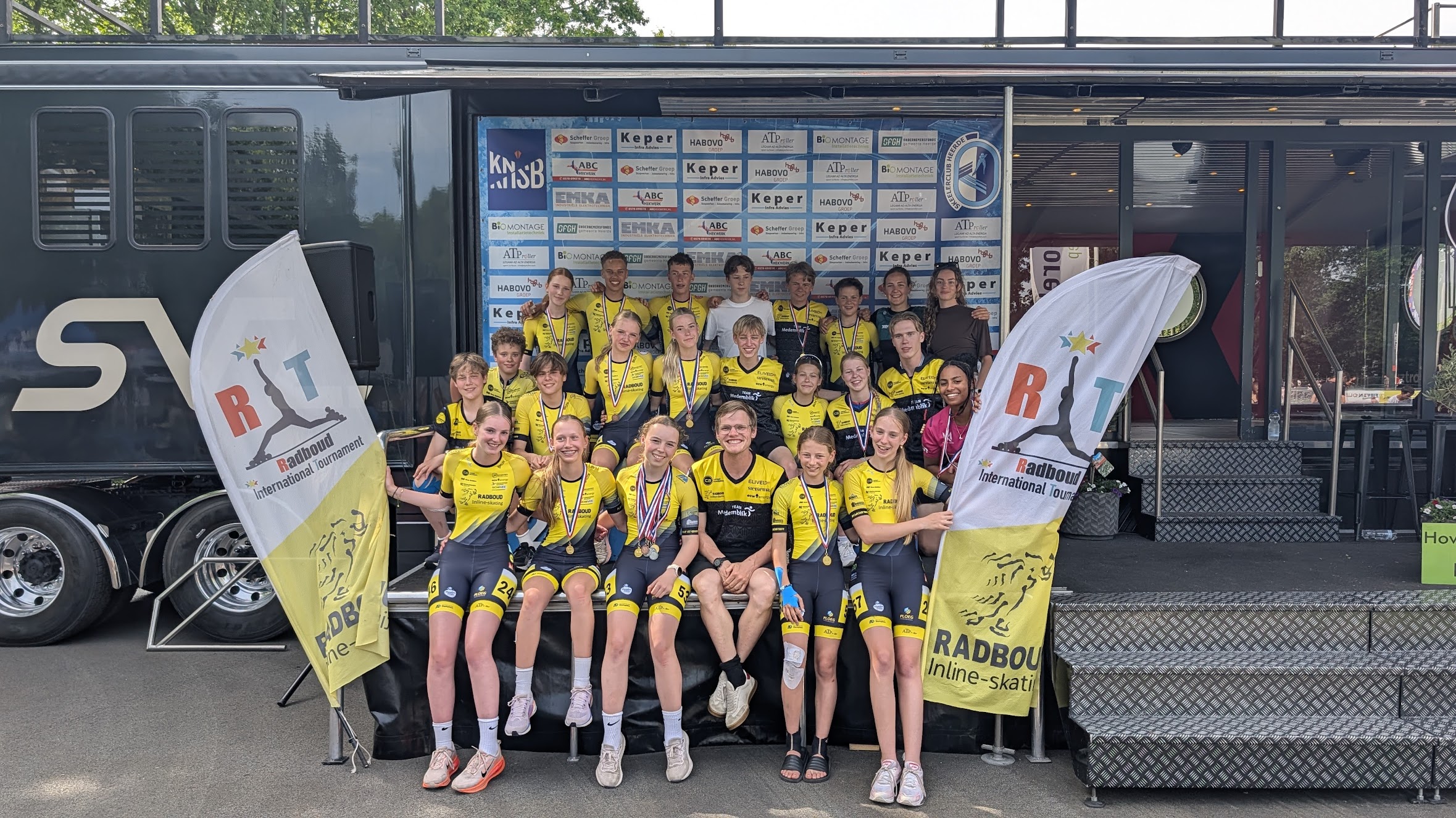 Radboud-skaters met medailles terug van NK Baan