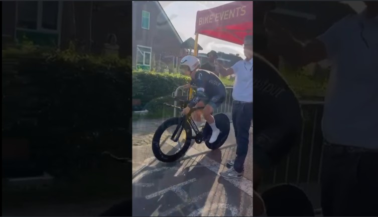 Melissa Mooijman zesde in KNWU-tijdrit Hoge Hexel