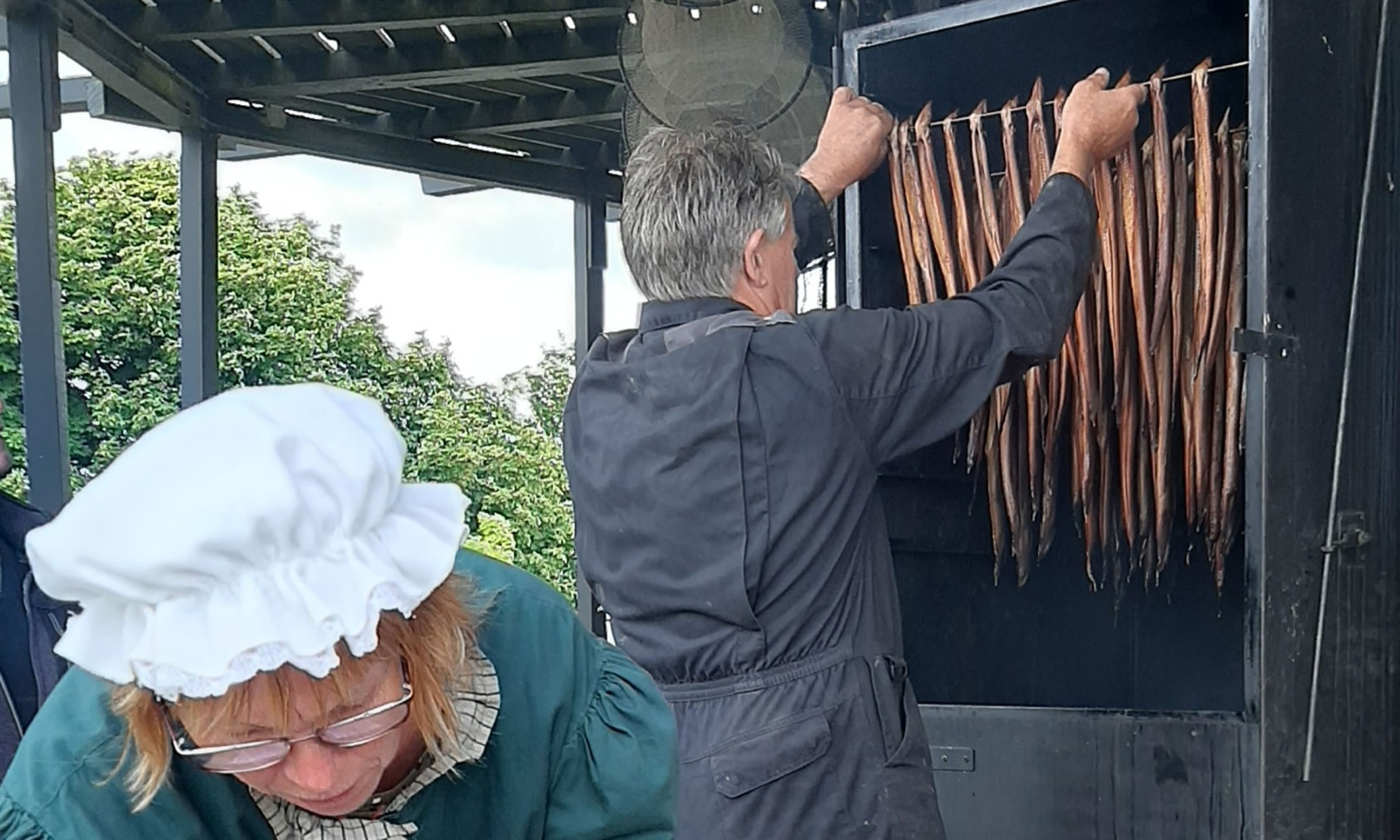 Palingrookdag bij de meelmolen in Medemblik