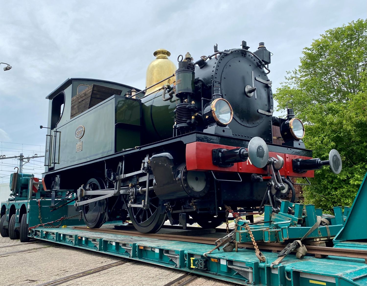 125-jarige stoomloc begint tournee door West-Friesland