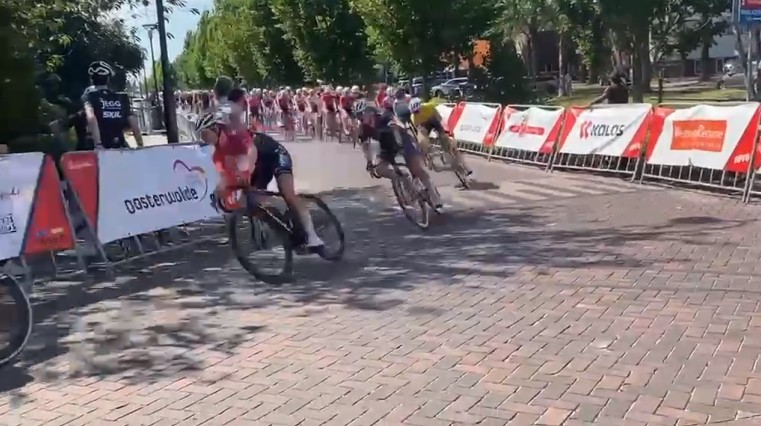 Melissa Mooijman zesde bij NK Wielrennen voor beloften