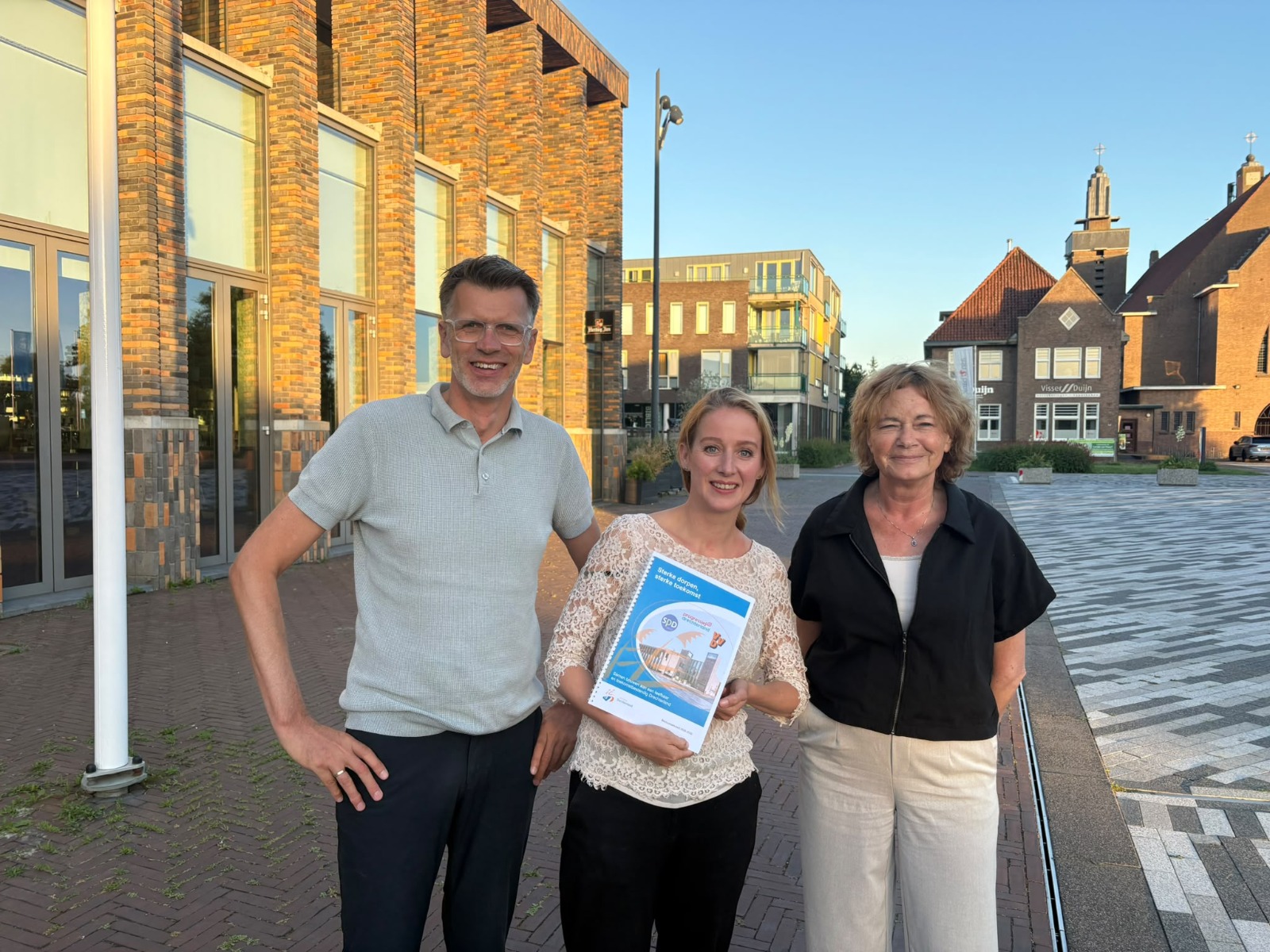 Coalitie Drechterland presenteert bestuursakkoord: “Sterke dorpen, sterke toekomst”