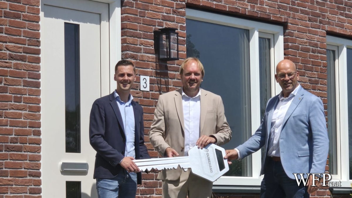 Twaalf nieuwe sociale huurwoningen in plan Het Veer Avenhorn opgeleverd